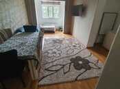 Satılır 2 otaqlı köhnə tikili 65 m², Nəsimi m., photo 1 from 8
