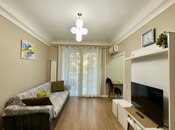 Satılır 2 otaqlı köhnə tikili 50 m², Nizami m., photo 1 from 8