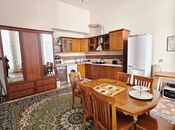 Satılır 4 otaqlı köhnə tikili 180 m², Sahil m., photo 3 from 8
