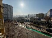 Продаётся 2-комн. вторичка 66 м², м. Низами, photo 1 from 8
