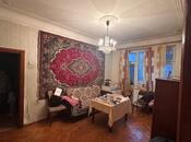 Satılır 2 otaqlı köhnə tikili 65 m², Nizami m., photo 1 from 8