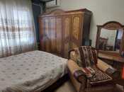 Satılır 5 otaqlı köhnə tikili 130 m², İnşaatçılar m., photo 4 from 8