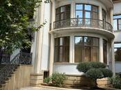 Satılır 8 otaqlı həyət evi/bağ evi 560 m², Badamdar q., photo 1 from 8