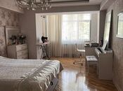 Satılır 2 otaqlı köhnə tikili 75 m², Elmlər Akademiyası m., photo 2 from 8