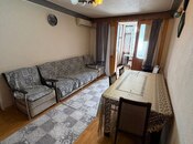 Satılır 3 otaqlı köhnə tikili 60 m², 8-ci mikrorayon q., photo 2 from 8