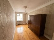 Продаётся 2-комн. вторичка 52 м², м. 28 мая, photo 1 from 5