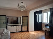Satılır 2 otaqlı köhnə tikili 75 m², Elmlər Akademiyası m., photo 2 from 8