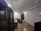 Продаётся 3-комн. вторичка 70 м², м. Нефтчиляр, photo 2 from 8