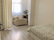 Продаётся 3-комн. вторичка 70 м², м. Ази Асланов, photo 7 from 8