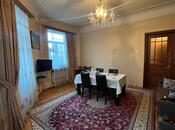 Satılır 4 otaqlı köhnə tikili 100 m², İçəri Şəhər m., photo 3 from 8