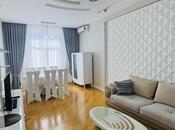 Сдаётся 3-комн. новостройка 120 м², м. Низами, photo 2 from 8