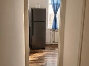 Satılır 1 otaqlı köhnə tikili 35 m², Qara Qarayev m., photo 2 from 5
