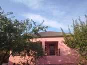 Satılır 4 otaqlı həyət evi/bağ evi 180 m², Saray q., photo 1 from 8