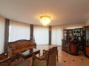 Satılır 7 otaqlı həyət evi/bağ evi 800 m², Novxanı q., photo 1 from 8