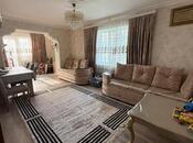 Satılır 4 otaqlı köhnə tikili 115 m², Yasamal r., photo 1 from 8