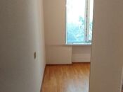 Продаётся 2-комн. вторичка 35 м², м. Кара Караев, photo 1 from 8