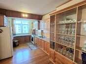 Продаётся 3-комн. вторичка 70 м², м. 28 мая, photo 1 from 8