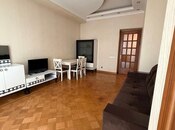 Сдаётся 2-комн. вторичка 50 м², м. Ичеришехер, photo 3 from 8
