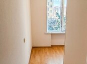Satılır 2 otaqlı köhnə tikili 40 m², Qara Qarayev m., photo 3 from 5