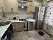 Satılır 2 otaqlı köhnə tikili 65 m², İnşaatçılar m., photo 1 from 8