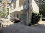 Satılır 5 otaqlı həyət evi/bağ evi 350 m², Elmlər Akademiyası m., photo 3 from 8