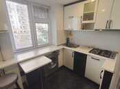 Satılır 2 otaqlı köhnə tikili 60 m², Nizami m., photo 7 from 8