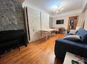 Satılır 1 otaqlı köhnə tikili 42 m², Gənclik m., photo 1 from 8