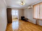 Satılır 1 otaqlı köhnə tikili 36 m², Nizami m., photo 1 from 6