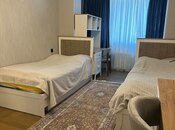 Продаётся 4-комн. вторичка 110 м², м. Нефтчиляр, photo 6 from 8
