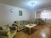 Продаётся 3-комн. вторичка 70 м², м. Иншаатчылар, photo 1 from 8