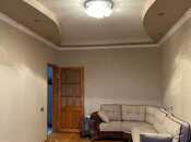 Satılır 2 otaqlı köhnə tikili 57 m², Xalqlar Dostluğu m., photo 1 from 8