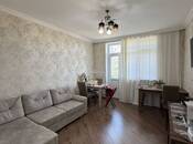 Satılır 2 otaqlı köhnə tikili 65 m², Elmlər Akademiyası m., photo 2 from 8