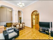 Сдаётся 4-комн. вторичка 180 м², м. Ичеришехер, photo 1 from 8