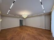 Satılır 4 otaqlı yeni tikili 240 m², Səbail r., photo 3 from 8