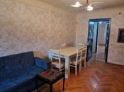 Satılır 2 otaqlı köhnə tikili 65 m², Qara Qarayev m., photo 3 from 8