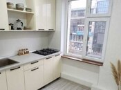 Satılır 1 otaqlı köhnə tikili 40 m², Elmlər Akademiyası m., photo 2 from 6