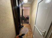 Satılır 3 otaqlı köhnə tikili 55 m², İnşaatçılar m., photo 2 from 8