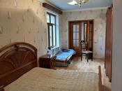 İcarəyə verilir 4 otaqlı köhnə tikili 110 m², Nərimanov r., photo 1 from 8