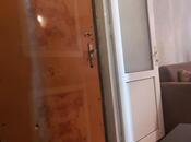 Satılır 1 otaqlı köhnə tikili 50 m², İnşaatçılar m., photo 3 from 6