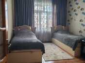 Satılır 3 otaqlı köhnə tikili 110 m², Massiv V q., photo 2 from 8
