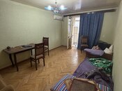 İcarəyə verilir 1 otaqlı köhnə tikili 45 m², İnşaatçılar m., photo 1 from 8