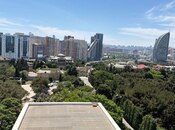 Satılır 3 otaqlı köhnə tikili 85 m², Nərimanov r., photo 1 from 8