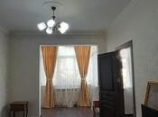 Satılır 2 otaqlı köhnə tikili 46 m², Nəsimi r., photo 1 from 8
