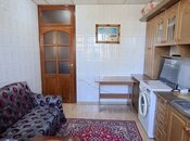 Satılır 2 otaqlı köhnə tikili 70 m², 8-ci mikrorayon q., photo 7 from 8
