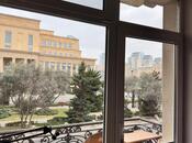 Продаётся 3-комн. вторичка 70 м², м. Шах Исмаил Хатаи, photo 1 from 8
