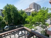 Продаётся 3-комн. вторичка 88 м², м. Низами, photo 8 from 8
