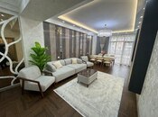 Продаётся 3-комн. новостройка 128 м², м. Кара Караев, photo 1 from 8