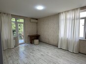 Продаётся 2-комн. вторичка 40 м², м. Элмляр Академиясы, photo 2 from 7