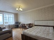 Satılır 1 otaqlı köhnə tikili 45 m², İnşaatçılar m., photo 2 from 7