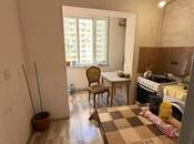 Satılır 3 otaqlı köhnə tikili 75 m², İnşaatçılar m., photo 2 from 8